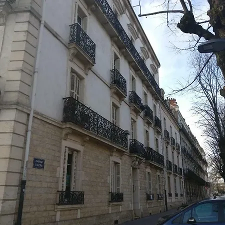Studio Republique Дижон